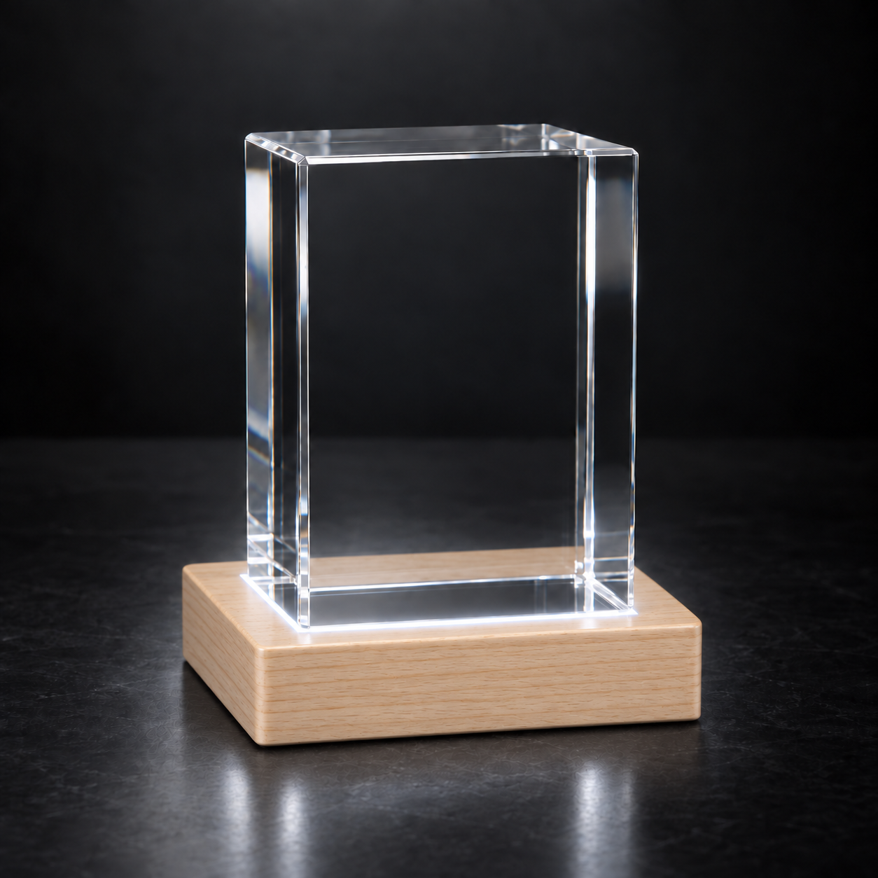 Transparant kristal op een LED-lichtvoet